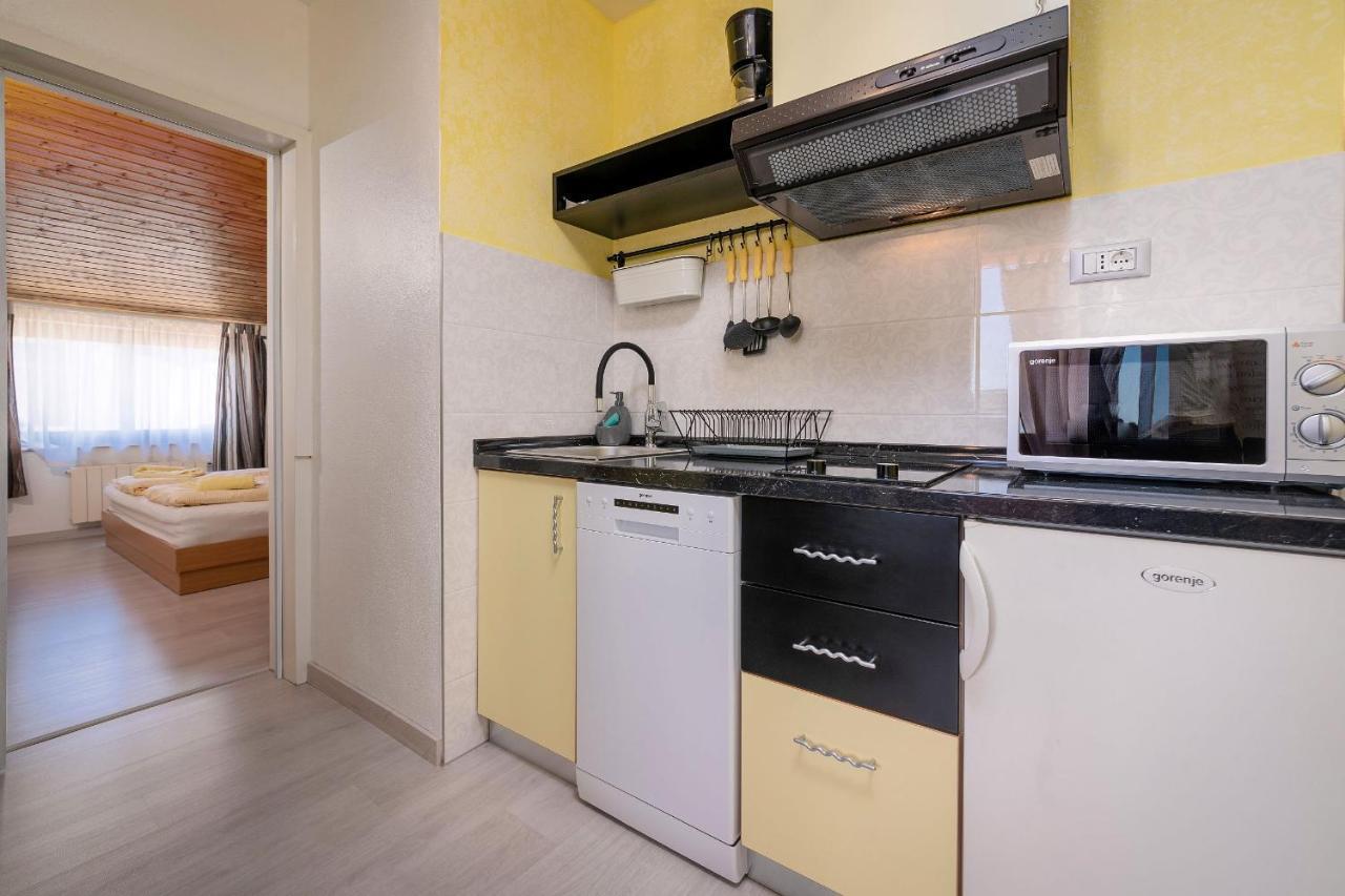 Apartments Miri Vrsar Exterior foto